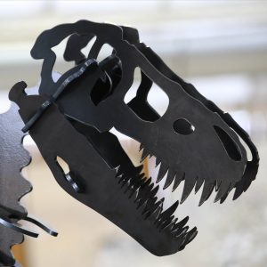 Velociraptor Sculpture - Image 3