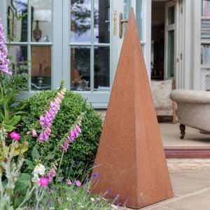 Medbourne Outdoor Obelisk Sculpture - Image 4