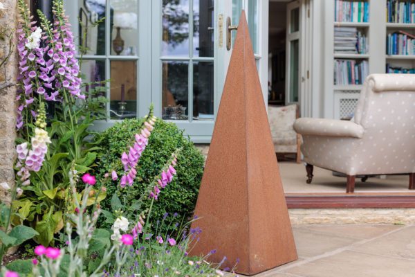 Medbourne Outdoor Obelisk Sculpture
