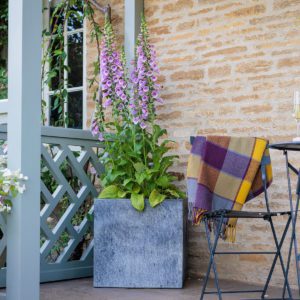 Galvanised Rockingham Cube Planter - Image 4